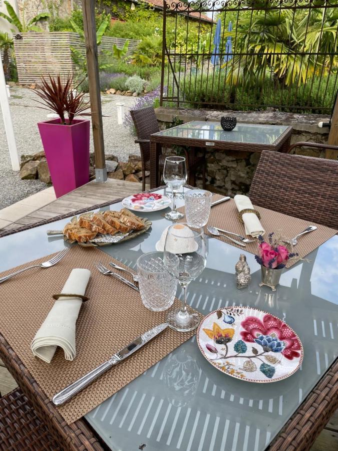 Maison Hirondelles Hotes Mezieres-sur-Issoire Dış mekan fotoğraf