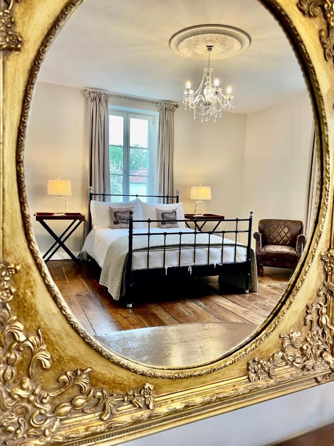 Maison Hirondelles Hotes Bed & Breakfast Mezieres-sur-Issoire Dış mekan fotoğraf